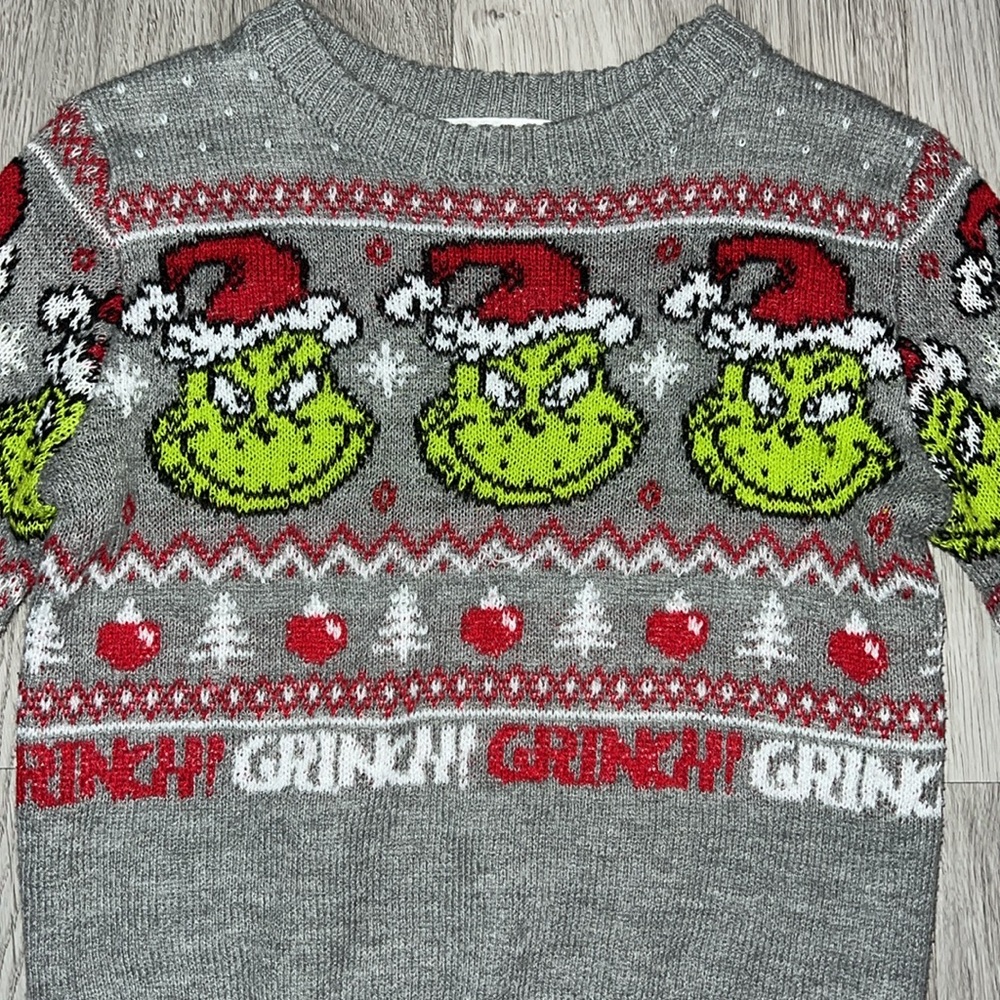 Bundle of 6❗️Grinch Sweater & Fleece 1/4 Zip Tops & Turtleneck-Size 3T - Picture 3 of 16